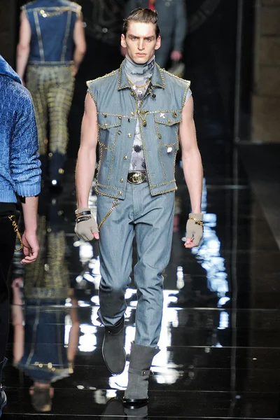 Look 7